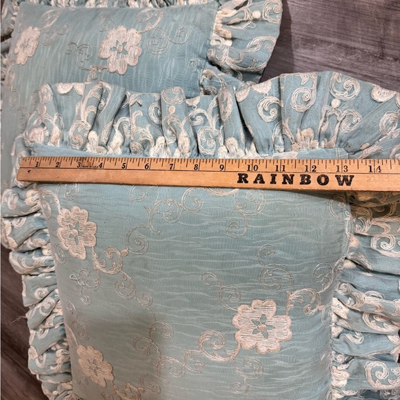 VTG Set of Two Floral Lace Square Decorative Throw Pillow White-Blue 13”x13” - Picture 8 of 11